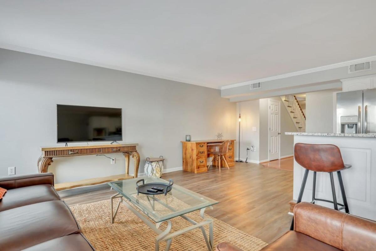 Eagle'S Nest - Spacious Loft Downtown - Near Gsu Statesboro Ngoại thất bức ảnh