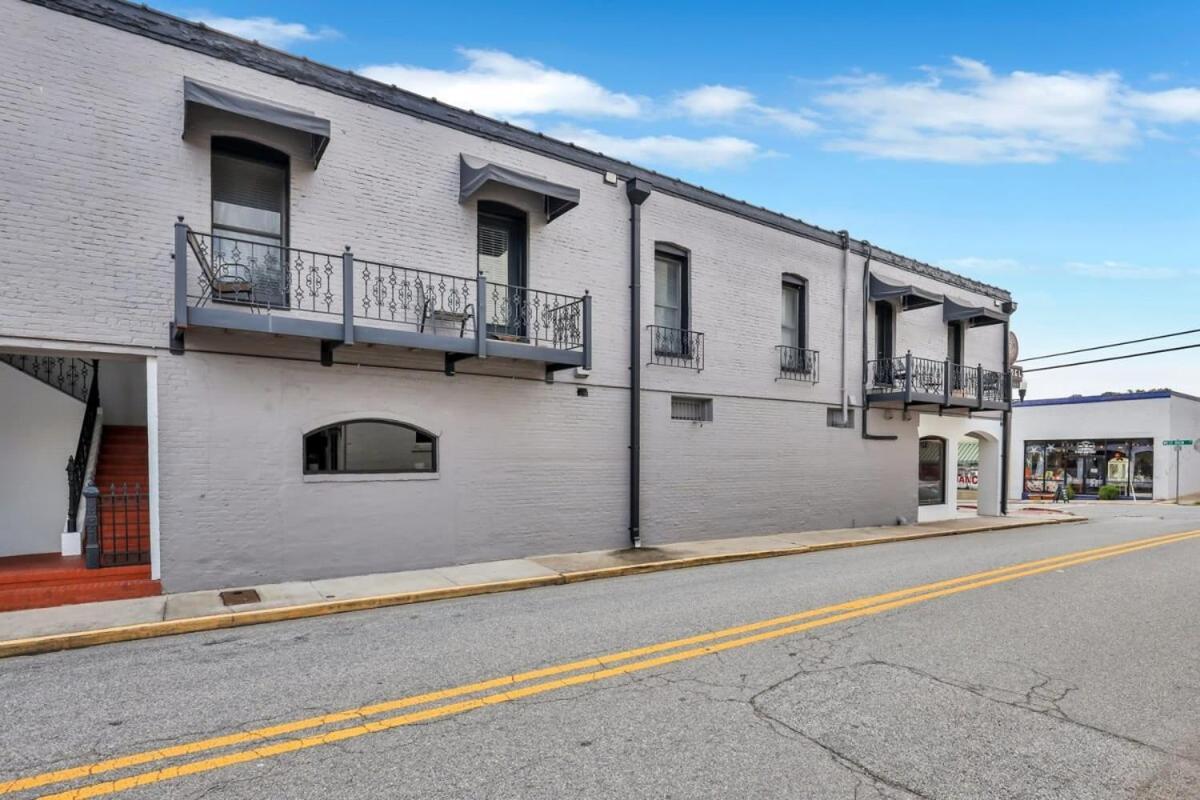 Eagle'S Nest - Spacious Loft Downtown - Near Gsu Statesboro Ngoại thất bức ảnh