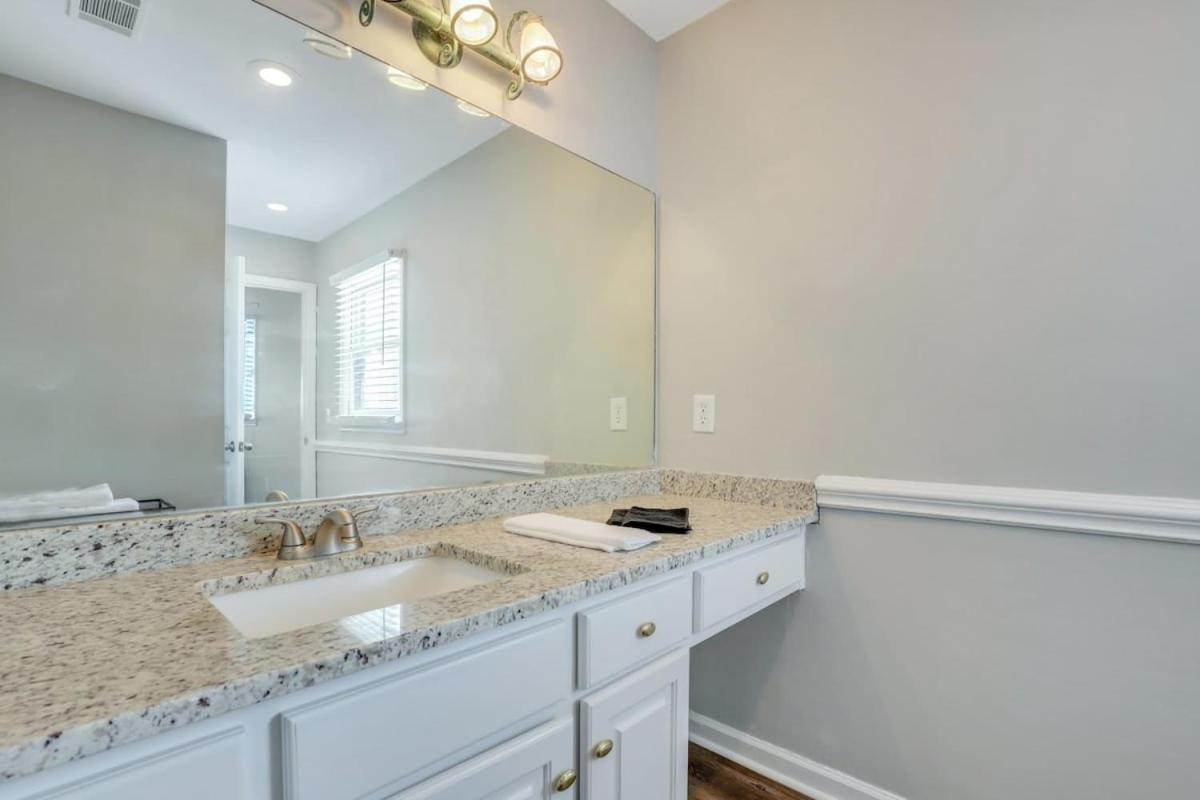 Eagle'S Nest - Spacious Loft Downtown - Near Gsu Statesboro Ngoại thất bức ảnh