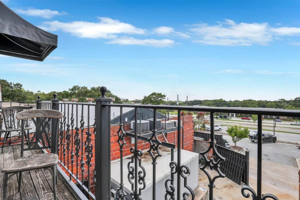 Eagle'S Nest - Spacious Loft Downtown - Near Gsu Statesboro Ngoại thất bức ảnh