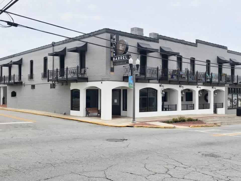 Eagle'S Nest - Spacious Loft Downtown - Near Gsu Statesboro Ngoại thất bức ảnh